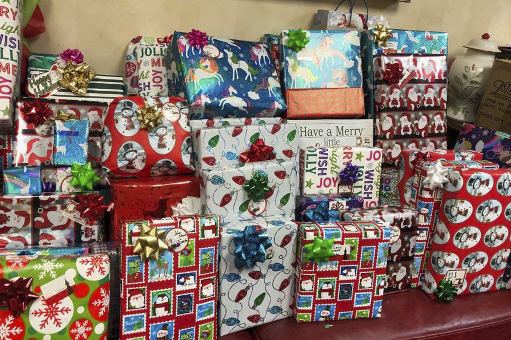 'Giving Tree' leaves special memories at holidays | News, Sports, Jobs - Vimarsana News